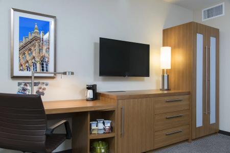 Hyatt Place Sarasota Lakewood Ranch - 14