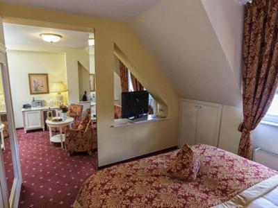 Augusta Am Kurfürstendamm - 81