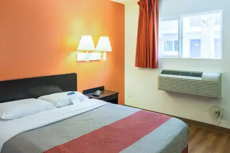 Motel 6 Bakersfield, CA - East - 39