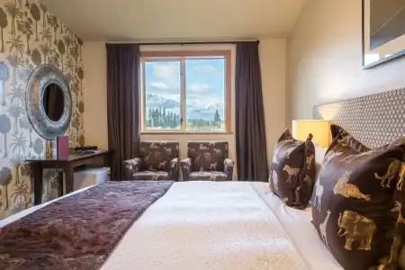 The Dairy Queenstown, A Naumi Chapter - 34