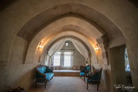 Hu of Cappadocia - 82