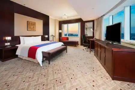 Crowne Plaza Shanghai Pudong by IHG - 68