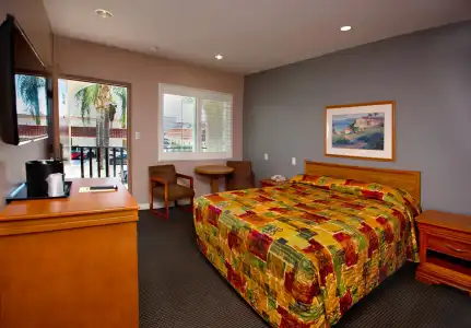 Dunes Inn Sunset - 26