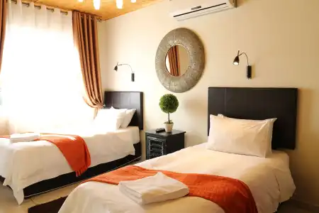 Tilla's Guesthouse - 16