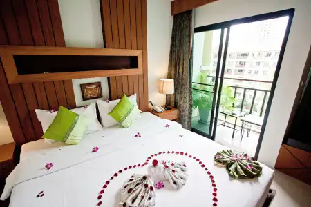 The Chambre Patong - 19