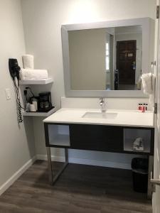 Rodeway Inn Milpitas near Great Mall - 20