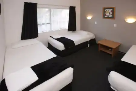 Kings Gate Motel - 42