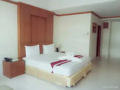 Seaview Sriracha - 83