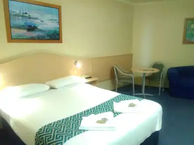 Palm Court Motor Inn - 20