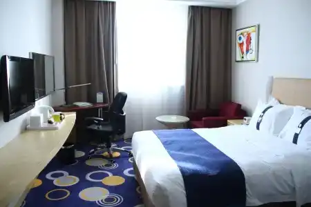 Holiday Inn Express NANTONG XINGHU by IHG - 11