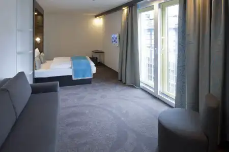 Motel One Berlin Ku'Damm - 60