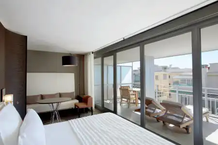 Le Meridien - 40