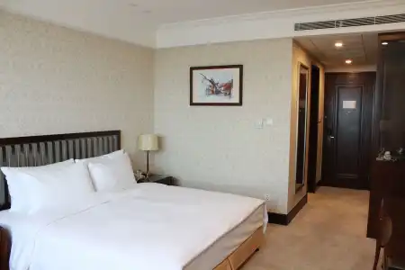 Evergreen Laurel Shanghai - 39