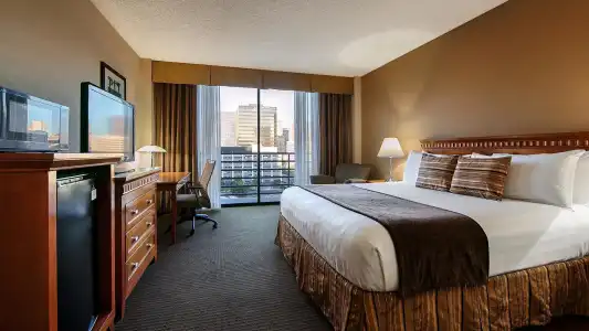 Best Western Plus Bayside Inn - 40