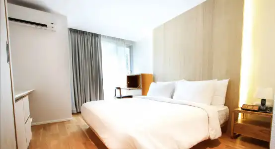 Balcony Seaside Sriracha & Serviced Apartments (SHA Extra Plus) - 241