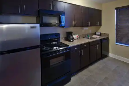 TownePlace Suites by Marriott Pensacola - 55