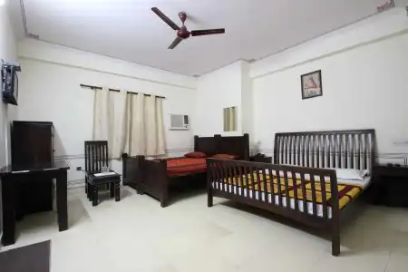 Raghuraj Palace - 24