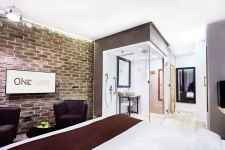 One Luxury Suites - 49
