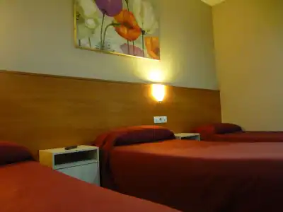 Hostal Drassanes - 13