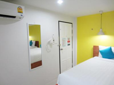 Tiya House Rooms & Cafe - 40