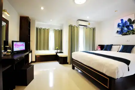 Ruen Buathong Boutique - 95