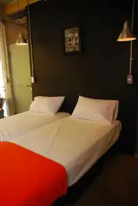 Silom Art Hostel - 37