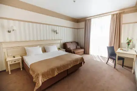 Premier Geneva - 44