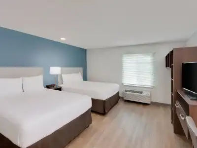 WoodSpring Suites Bakersfield East - 67
