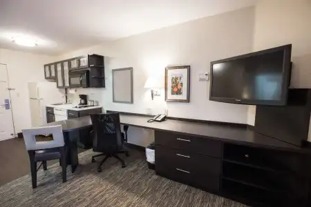 Sonesta Simply Suites Austin South - 44
