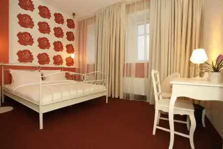 Moon Garden Boutique - 88