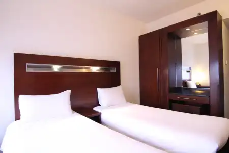 Ibis One Central - 32