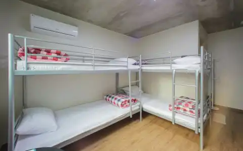 KW Hongdae Line Hostel - 26