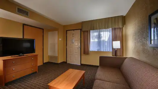 Best Western Plus Scottsdale Thunderbird Suites - 86