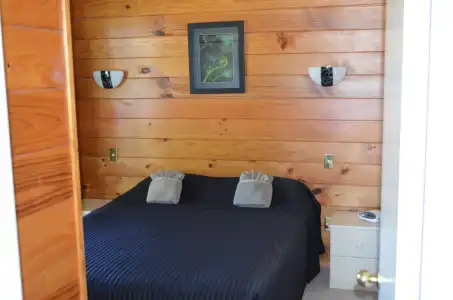 Cedarwood Lakeside Motel & Conference Venue - 39