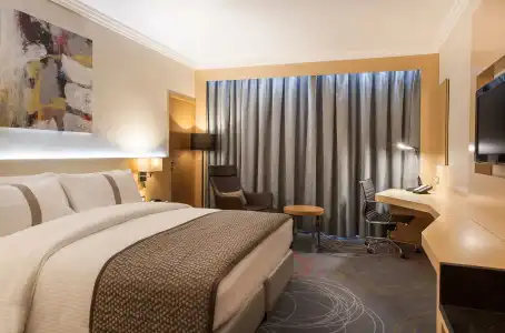 Movenpick Amman (ex Holiday Inn Amman) - 4