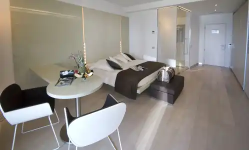 Premier & Suites - 56
