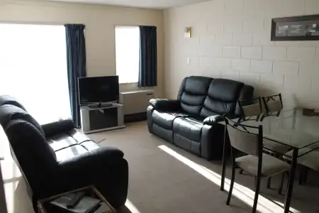 Riverview Motel - 50