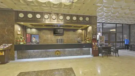 Grand Astoria - 9