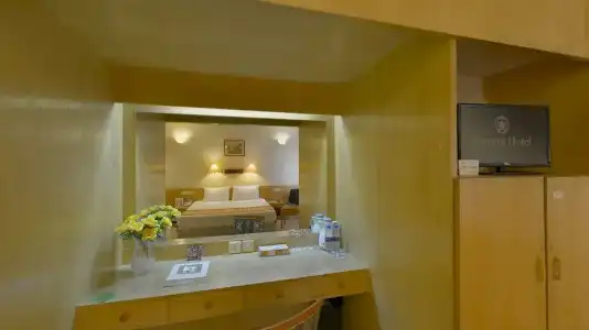 Grand Astoria - 4