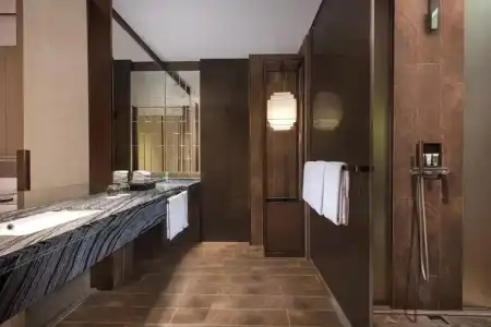 Courtyard by Marriott Shanghai International Tourism and Resorts Zone - 10