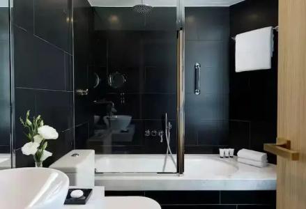 Le Belgrand Paris Champs Elysees, Tapestry by Hilton - 70