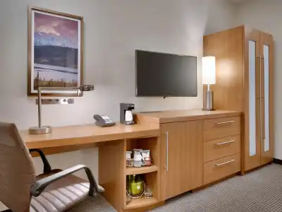Hyatt Place Anchorage Midtown - 32