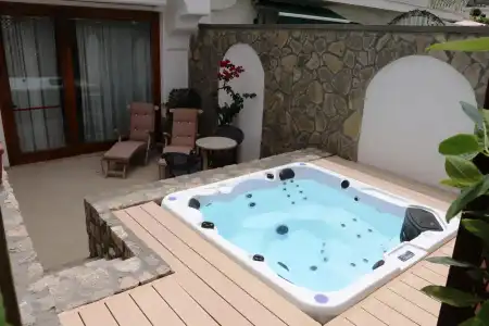 Bougainville Luxury Boutique - 64