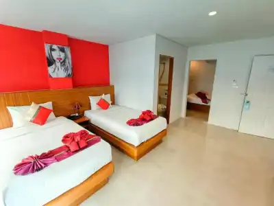 PJ Patong Resortel - 78