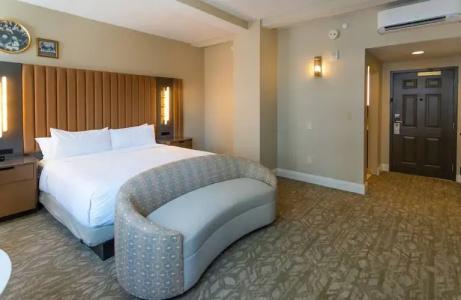Flor Tampa Downtown, Tapestry Collection by Hilton - 3