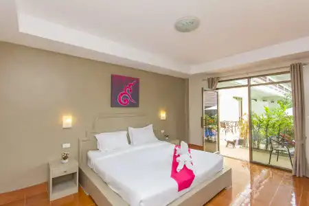Tropical Palm Resort. - 2