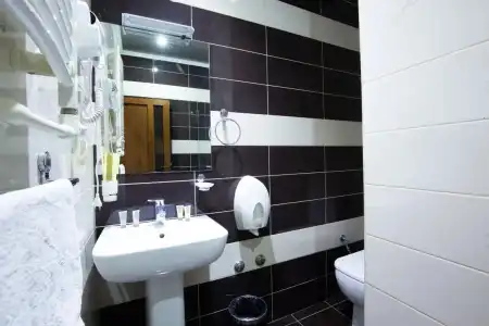 Kantar Hostel - 95
