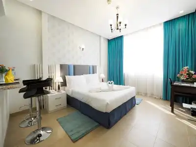 Skylark Apartments - 9