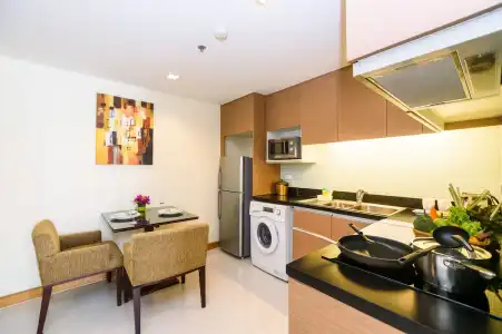 Lohas Residences Sukhumvit - 52