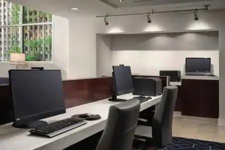 Courtyard by Marriott Los Angeles Century City/Beverly Hills - 16